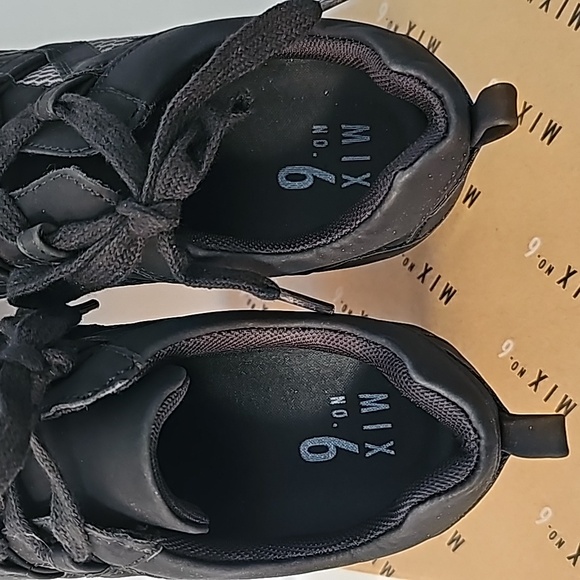 NEW Mix No 6 M6- TRYNA Size 8M Black Wedge Sneakers / Shoes Gold Trim - Picture 6 of 7